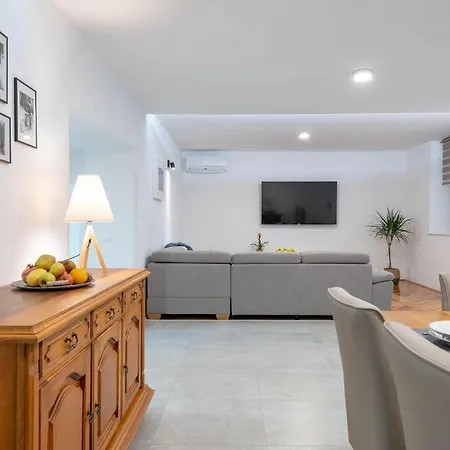 3 Bedroom In *