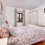 Holiday home 3 Bedroom In Pula
