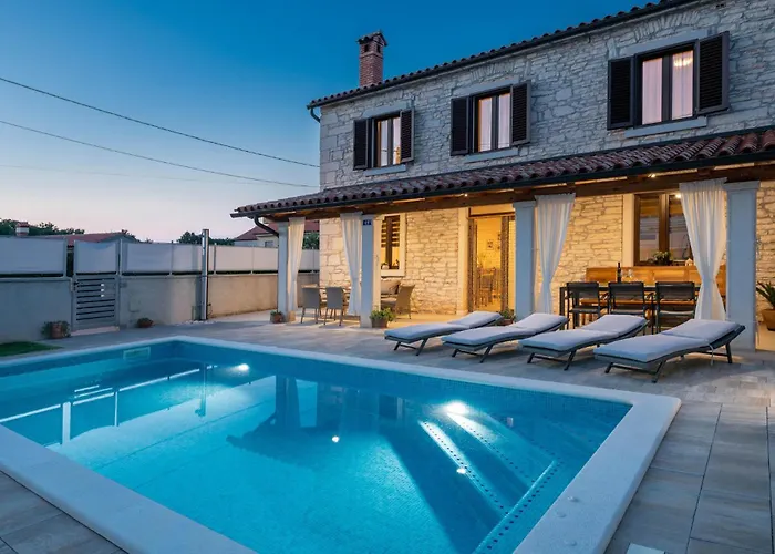 3 Bedroom In * Pula
