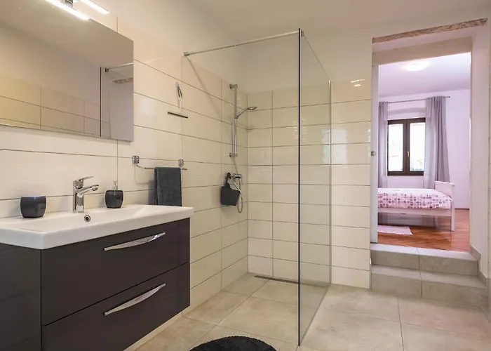 3 Bedroom In *